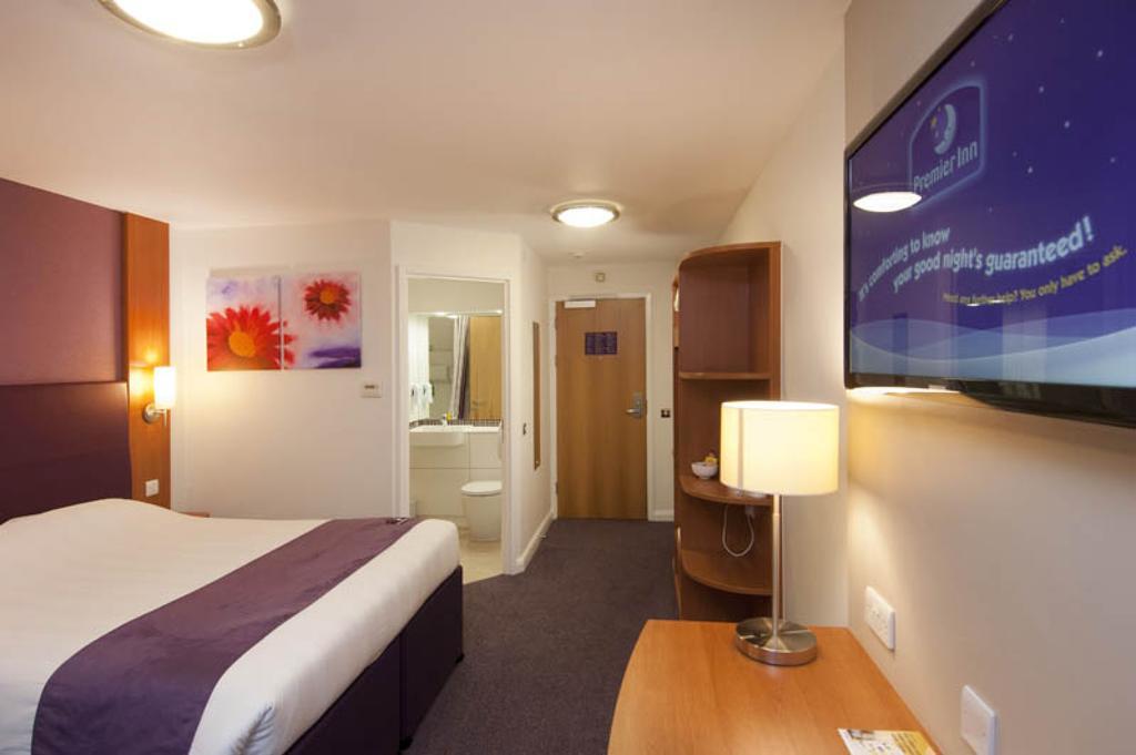 Premier Inn Newcastle Team Valley Gateshead Exterior foto